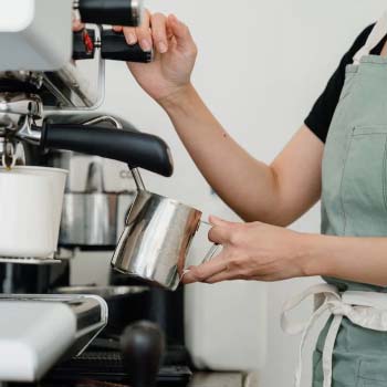 hoe schuim je melk op met een volautomatische koffiemachine